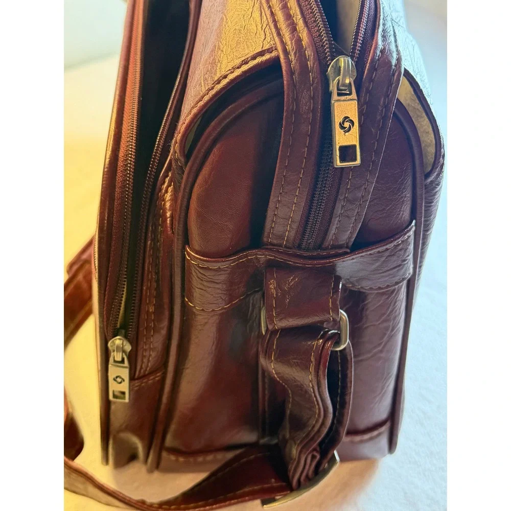 Samsonite Vtg Burgundy Faux Leather Messenger Bag Crossbody Travel Carry-On